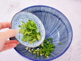 (折腰equb)折腰by清汤涮香菜，轻食健康潮流值得尝试