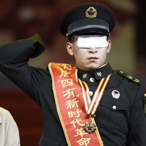 勇敢抗日英雄的感人故事：勇往直前，绝不低头，铭记历史，崇敬英雄。